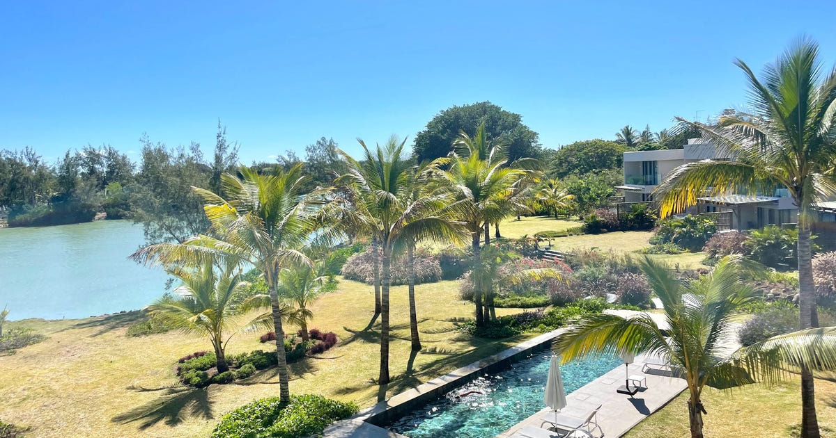 Slowest Travel: Why We're Glued to Mauritius!