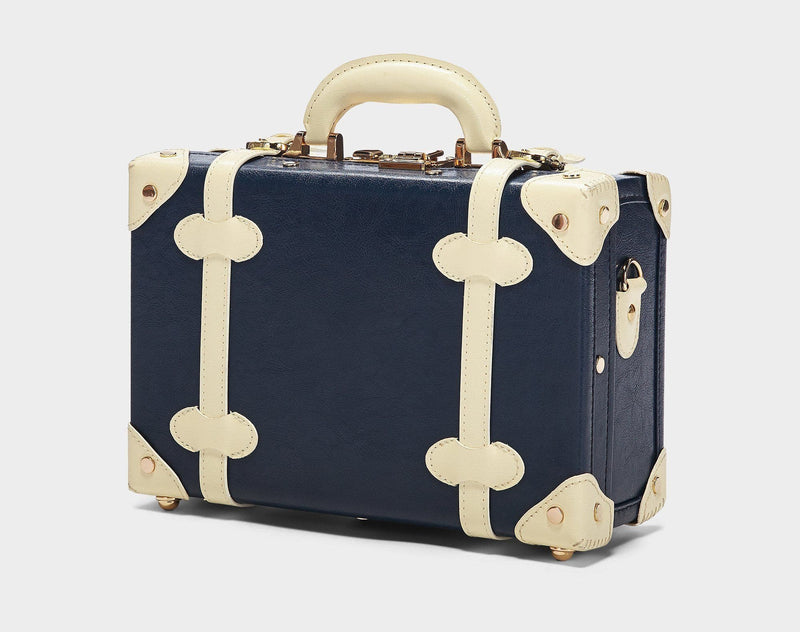 Angled product view of the vanity Entrepreneur vegan leather suitcase in  navy
