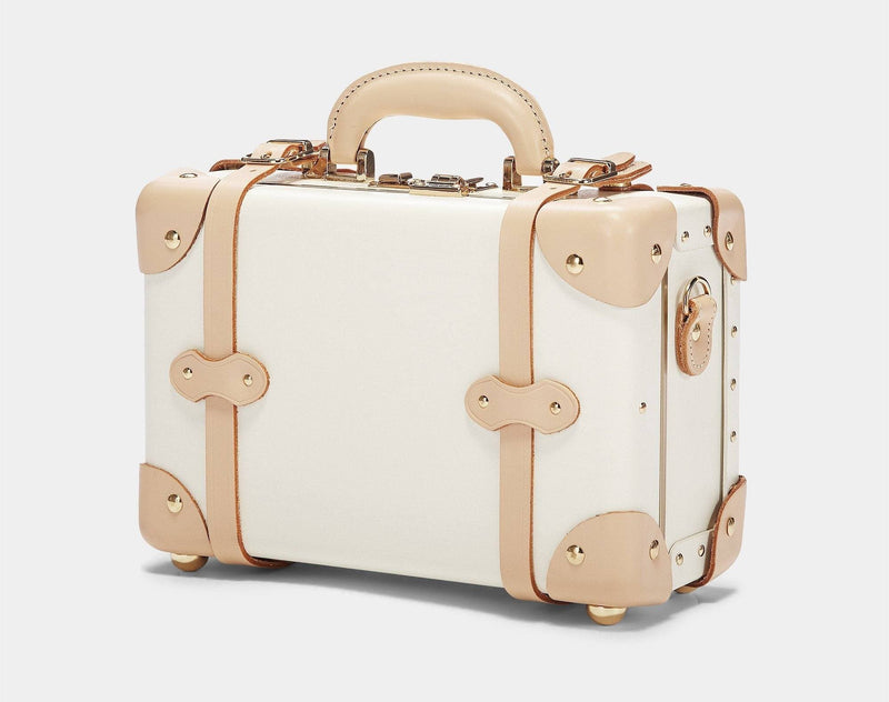 Angled product view of the vanity Sweetheart fibreboard suitcase in cream
